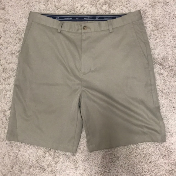 vineyard vines golf shorts